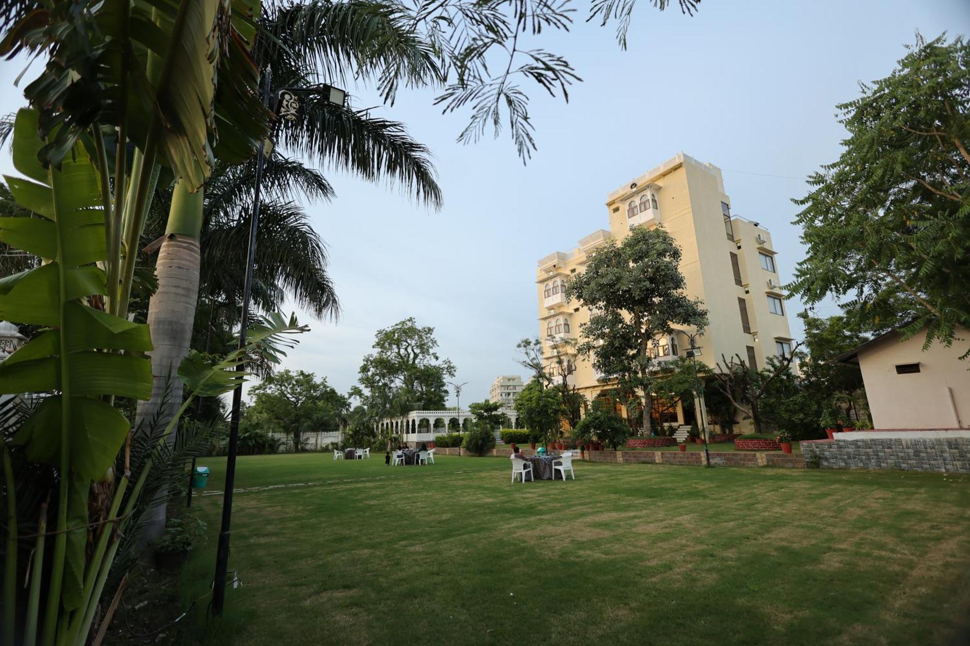 Manas Resort By Rudrakshi Udaipur Exterior foto
